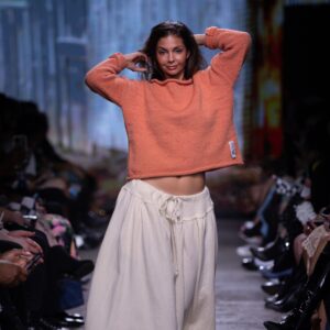 Wool Sweater Rolled Edge